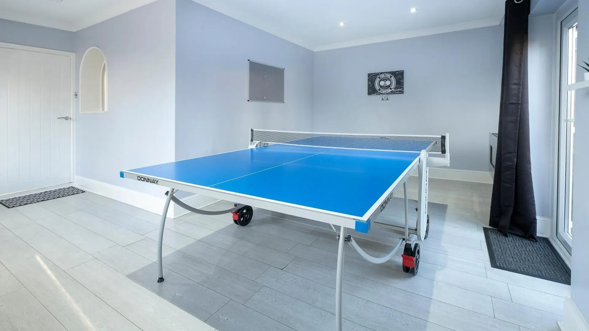 Holiday home Stanwell Moor Haven At Heathrow Villa