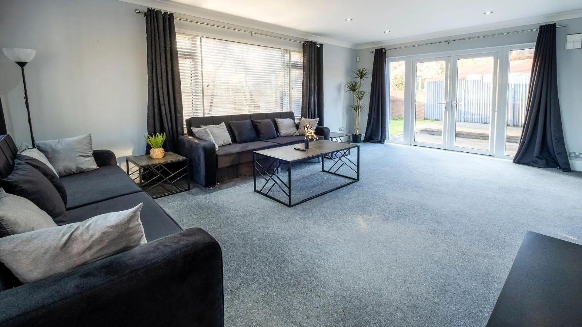 Stanwell Moor Haven At Heathrow Villa 0*,  United Kingdom